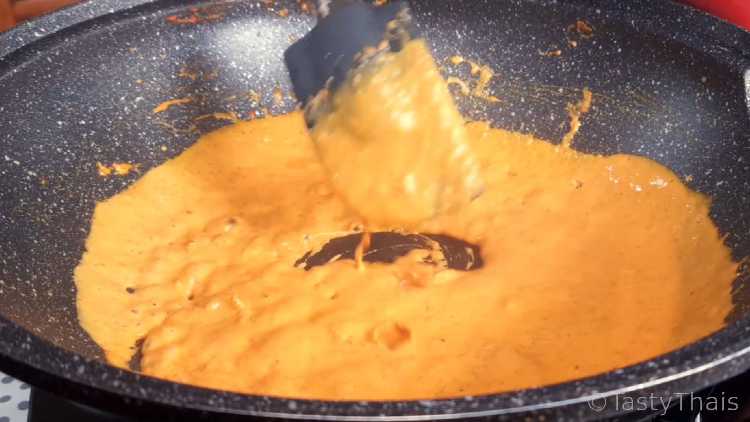 Khao Soi Recipe - A Delicious, Creamy & Filling Curry from Northern Thailand Khao Soi Curry base needs to be thick