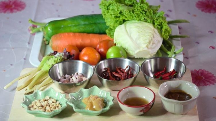 Photo of ingredients used for Som Tum Thai