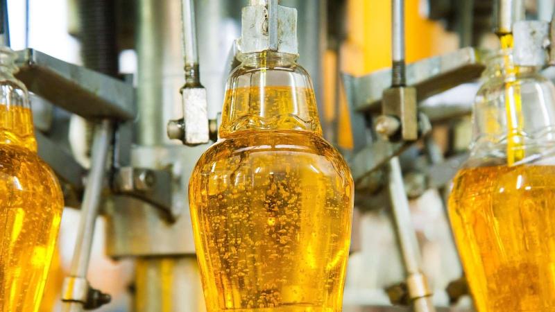 Image of High Processed Oil in a Bottle