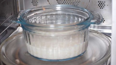 Photo of sticky rice cooking in the Microwave