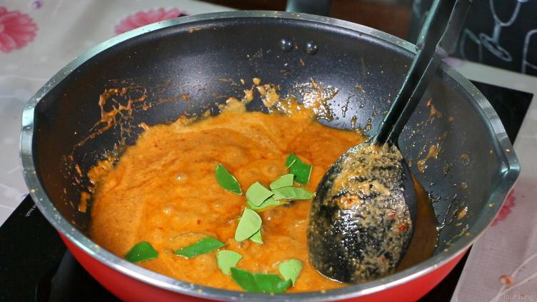 Best Thai Chicken Panang Curry Recipe - Panang Gai