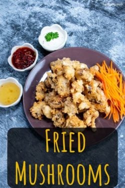 photo of sweet chili sauce and thai breaded and fried mushrooms