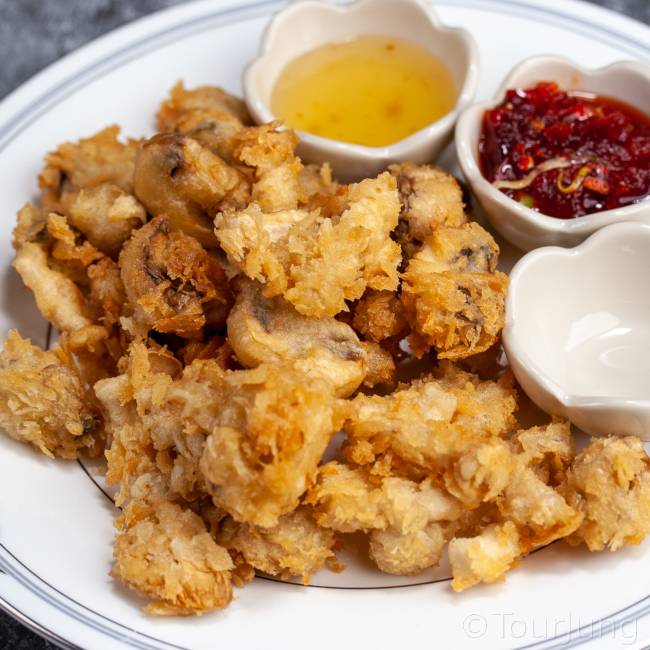 photo of crispy crunchy breadcrumbed fried mushrooms