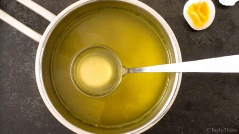 Asian Chicken Stock Recipe - Base for Thai Soups etc. Chicken stock recipe image for Thai verison made for soups and Thai recipes for a better taste.