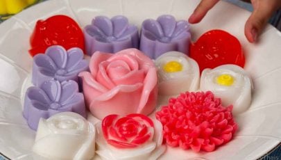 photo of jello flower art with Thai coconut milk jello