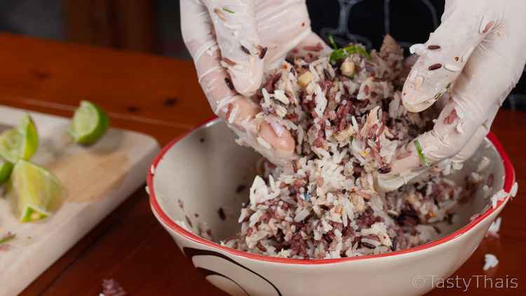 Awesome Thai Rice Salad / Mackerel Salad - Khao Yum Pla Tu Rice Salad with Mackerel Yum Salad Recipe Mixing the Yum