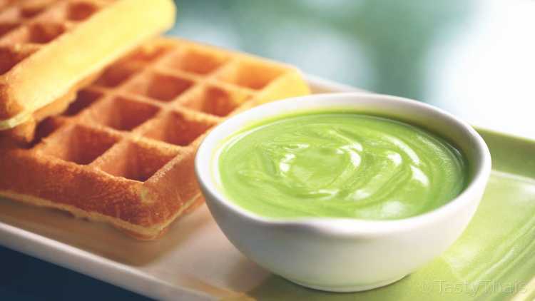 Pandan custard is used in cake and bun fillings or just on toast.