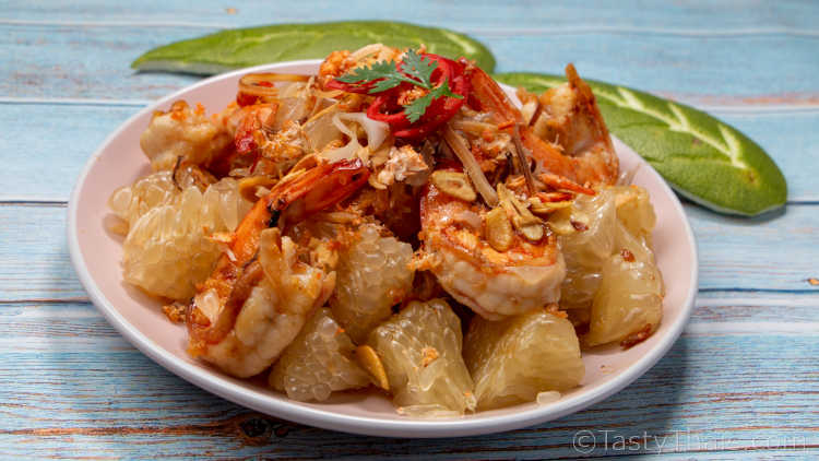 How to Peel a Pomelo & Eat It - 3 Methods Yum Som O - Favorite Thai Savory Salad Made with Pomelo
