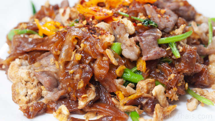 Thai Drunken Noodles Recipe - Pad Kee Mao Seafood Imade of Pad See Ew Cooked