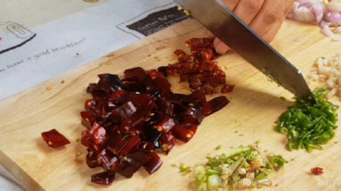 Chop dried chilies small