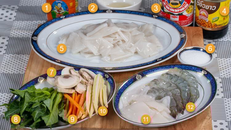 Thai Wide Noodles in Gravy Seafood - Rad Na or Lad Na Ingredients for Rad Na Seafood